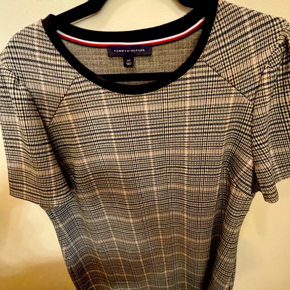 TOMMY HILFIGER - Picture 4 of 8